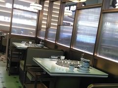-洪氏嗨捞·广东猪肚鸡·椰子鸡火锅(西咸万象城店)