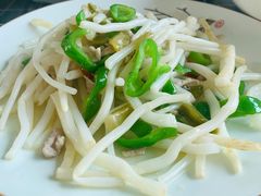 芦苇根炒肉丝-梦缘水乡·湖景餐厅
