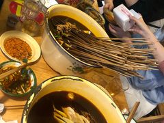 -拈签一笑黄牛肉辣卤串串