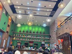 -香巴拉云南餐厅(华莱坞店)