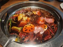 -城墙拐拐火锅(三峡广场黑金冠店)