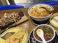 -雀舞云南菜(天津天河城购物中心店)