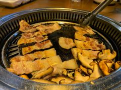 -豚豚猪村烤肉·韩国烤肉(总店)
