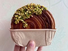 开心果泡芙-WHEAT&BAKER-麥(凯德来福士店)