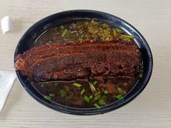 -小龙大肉面馆