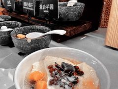 -上海虹桥中心爱琴海亚朵S酒店