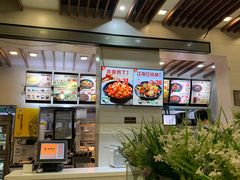 -老娘舅餐厅(黄龙体育中心店)