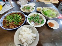 -杨三娘跷脚牛肉(羊子山西路店)