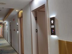 -金皇国际大酒店(桂林两江四湖火车站店)