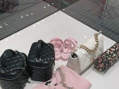 -CHANEL(恒隆广场店)