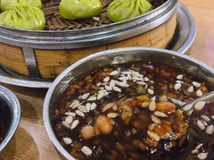 -清真老铁家灌汤包