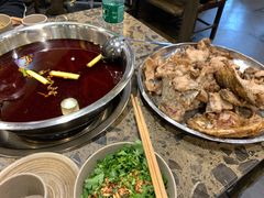 -肖肖酸萝卜鱼火锅(总店)