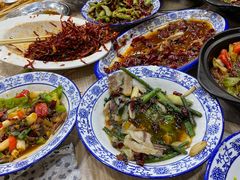 -江城燕子大排档(江汉路步行街店)