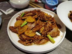爆炒腰花-闫府私房菜·百年鲁菜(恒隆店)