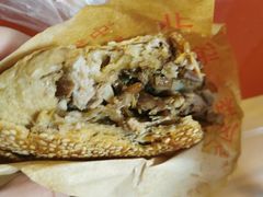 -洪峰浩老北京烧饼夹肉(角门路店)
