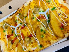 咸蛋黄鸡肉薯薯比萨-必胜客(海上海店)