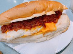 招牌咸牛肉芝士猪仔包-华嫂冰室(尖沙咀店)