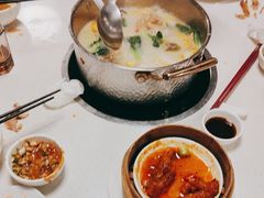 -煲王粤菜餐厅(中侨中心店)