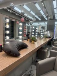 -Z.X HAIR SALON张新美业