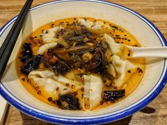 酸菜抄手-村外有星光小食铺(解放碑1089店)