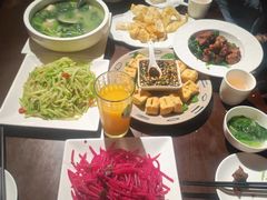 -怡得饭庄·30年老店·宋大妈昆明菜