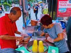 -詹爷爷乌节路街头冰淇淋