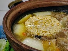 三鲜华丰伊面-威邵鸡煲(西华路总店)
