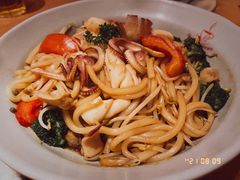 海鲜炒乌冬-Lia Cafe Bar Restaurant松山咖啡屋