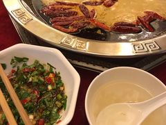 -山城年华老火锅(玉林店)
