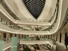 -上海滴水湖皇冠假日酒店