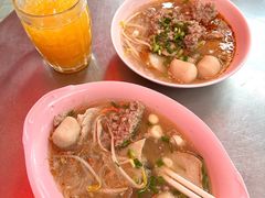 -榮泰米粉湯(Left Shop)