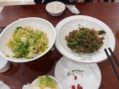 -湖南人家湘菜馆(镇江路店)