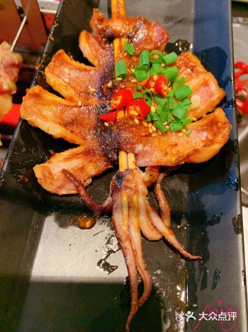 娃在西游疯玩到晚饭，下班去接他们，附近吃个饭