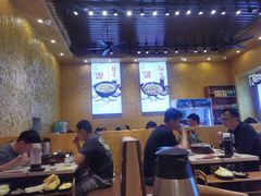 大堂-蜀八婆鲍鱼鸡煲虾(宝安坪洲店)