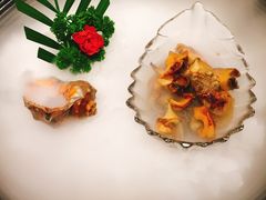 -老船夫婚宴婚庆会馆(延吉路店)