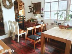 靠窗位-懒鱼时光馆(沙坪坝店)
