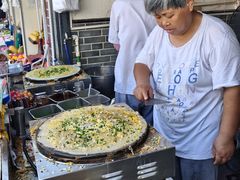 -正宗杂粮煎饼香软鸡蛋饼