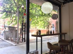 靠窗位-Poke lemon海鲜波奇饭·柠檬茶(金碧开放小区店)
