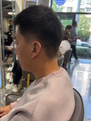 点击看大图 -容萨美业·美容美发