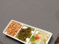 -荷塘秋月·本帮江浙菜(国权路店)