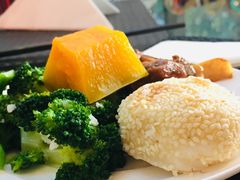 -君来湖滨饭店·玫瑰园