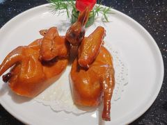 金牌脆皮乳鸽-味可道美食坊(福基路店)