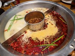 -佬土鹅肠火锅(解放路店)