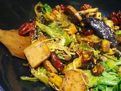 -食乐佳麻辣香锅(森林摩尔商业街区店)