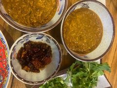 -毛辣果·贵州红酸汤牛肉火锅(西单店)