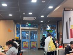 -麦当劳(轻轨曹杨路店)