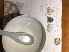 餐具摆设-南小馆(迪士尼小镇店)