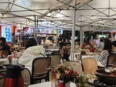 -刘姐啤酒鱼民族演艺餐厅(西街总店)