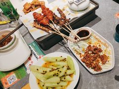 -威记烧嘢·南宁烧烤·超级生牛(绿地店)