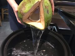 -东椰·海南椰子鸡火锅(朝阳门店)